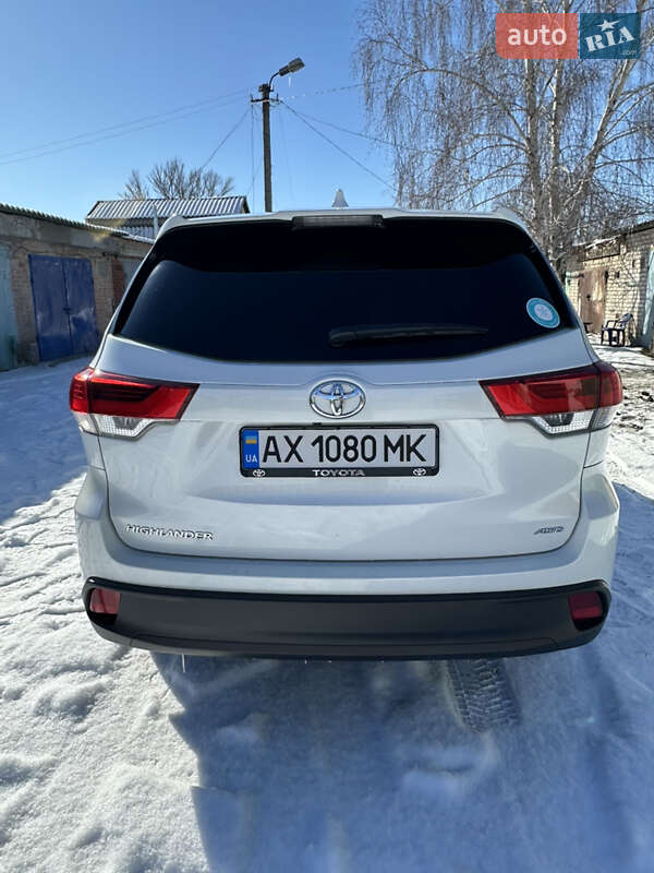 Внедорожник / Кроссовер Toyota Highlander 2019 в Харькове фото 11 Внедорожник / Кроссовер Toyota Highlander 2019 в Харькове