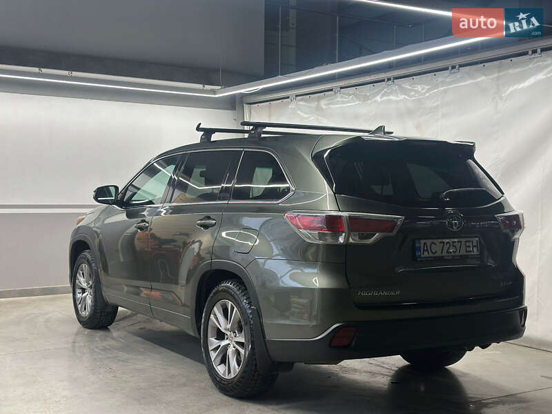 Внедорожник / Кроссовер Toyota Highlander 2014 в Луцке фото 3 Внедорожник / Кроссовер Toyota Highlander 2014 в Луцке