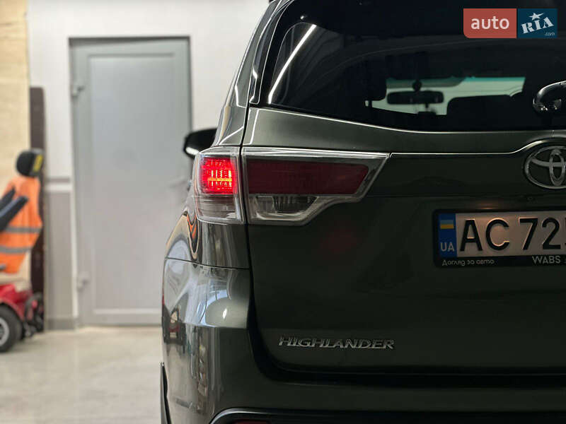 Внедорожник / Кроссовер Toyota Highlander 2014 в Луцке фото 20 Внедорожник / Кроссовер Toyota Highlander 2014 в Луцке