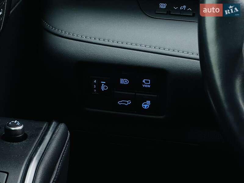 Позашляховик / Кросовер Toyota Highlander 2021 в Тернополі