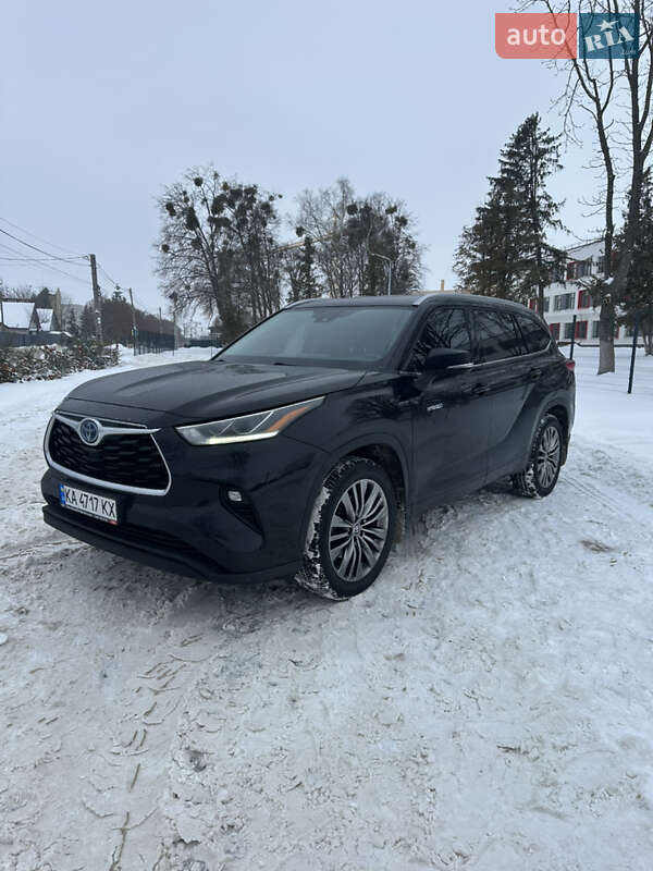 Позашляховик / Кросовер Toyota Highlander 2021 в Києві
