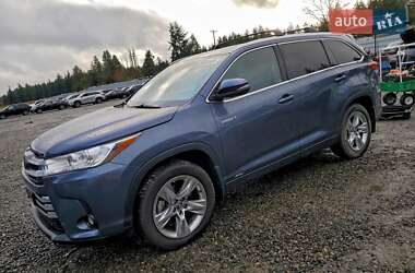 Внедорожник / Кроссовер Toyota Highlander 2019 в Хмельницком