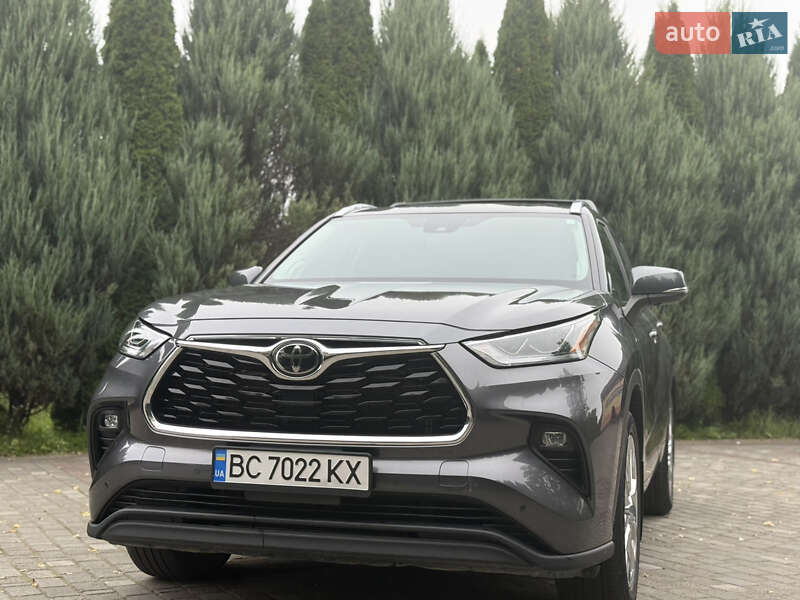 Внедорожник / Кроссовер Toyota Highlander 2021 в Самборе