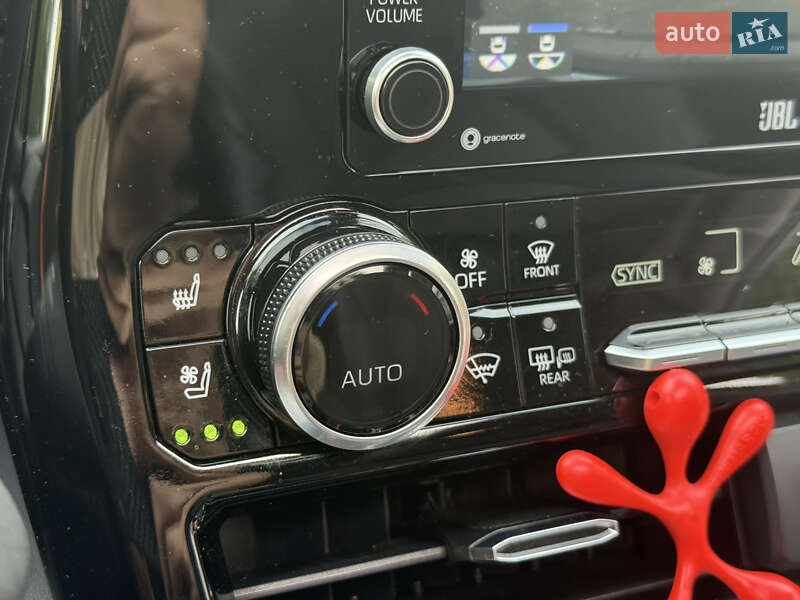 Внедорожник / Кроссовер Toyota Highlander 2021 в Самборе