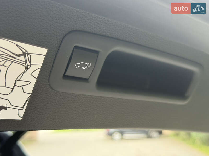 Внедорожник / Кроссовер Toyota Highlander 2021 в Самборе