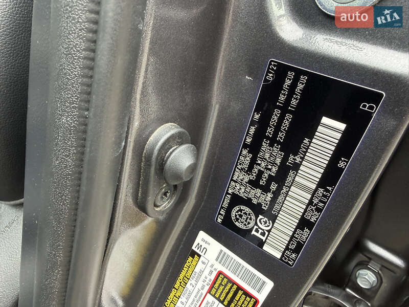 Внедорожник / Кроссовер Toyota Highlander 2021 в Самборе