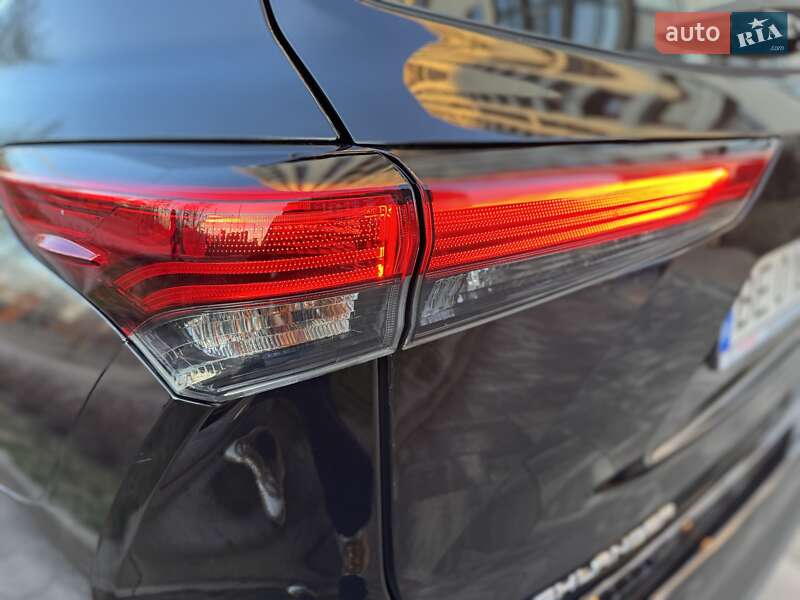 Внедорожник / Кроссовер Toyota Highlander 2020 в Тернополе