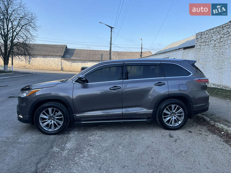Внедорожник / Кроссовер Toyota Highlander 2016 в Первомайске фото 2 Внедорожник / Кроссовер Toyota Highlander 2016 в Первомайске