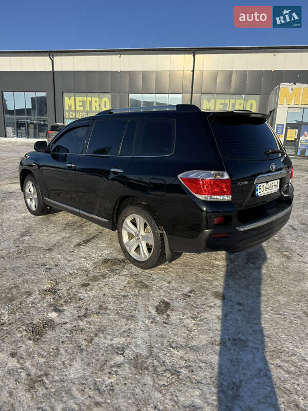 Внедорожник / Кроссовер Toyota Highlander 2013 в Тернополе