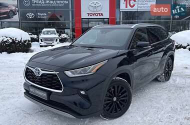 Позашляховик / Кросовер Toyota Highlander 2023 в Хмельницькому