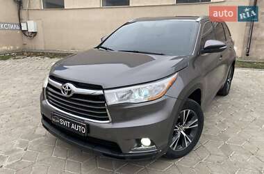 Позашляховик / Кросовер Toyota Highlander 2016 в Миколаєві