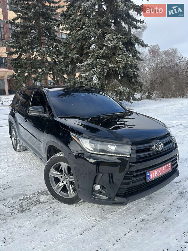Внедорожник / Кроссовер Toyota Highlander 2019 в Харькове