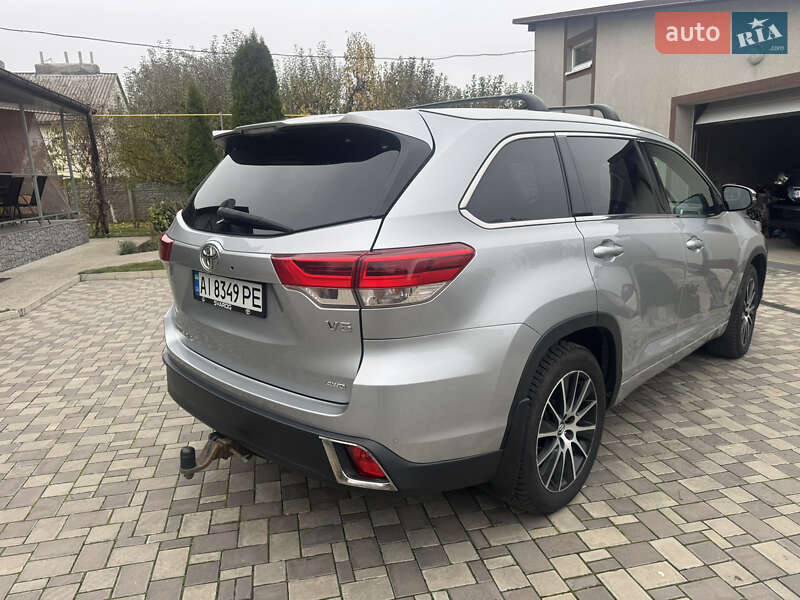 Внедорожник / Кроссовер Toyota Highlander 2017 в Киеве фото 6 Внедорожник / Кроссовер Toyota Highlander 2017 в Киеве