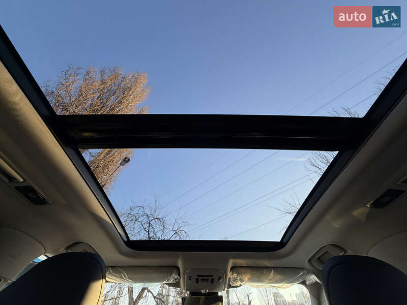 Внедорожник / Кроссовер Toyota Highlander 2024 в Киеве