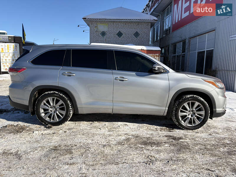 Внедорожник / Кроссовер Toyota Highlander 2014 в Киеве фото 7 Внедорожник / Кроссовер Toyota Highlander 2014 в Киеве