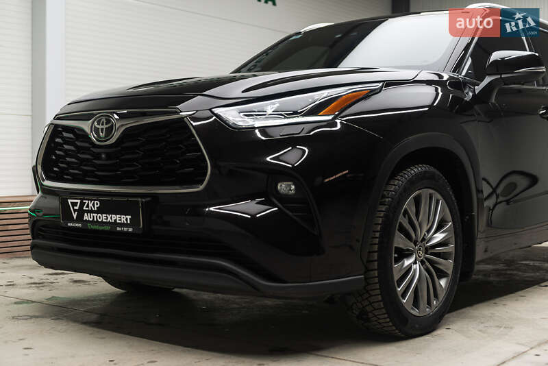 Внедорожник / Кроссовер Toyota Highlander 2021 в Мукачево