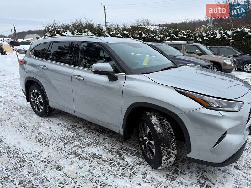 Внедорожник / Кроссовер Toyota Highlander 2020 в Киеве