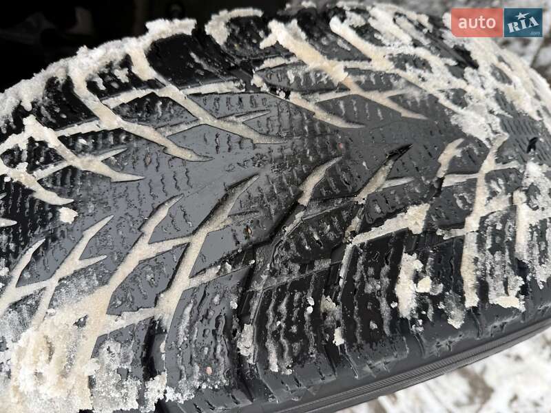 Внедорожник / Кроссовер Toyota Highlander 2020 в Киеве