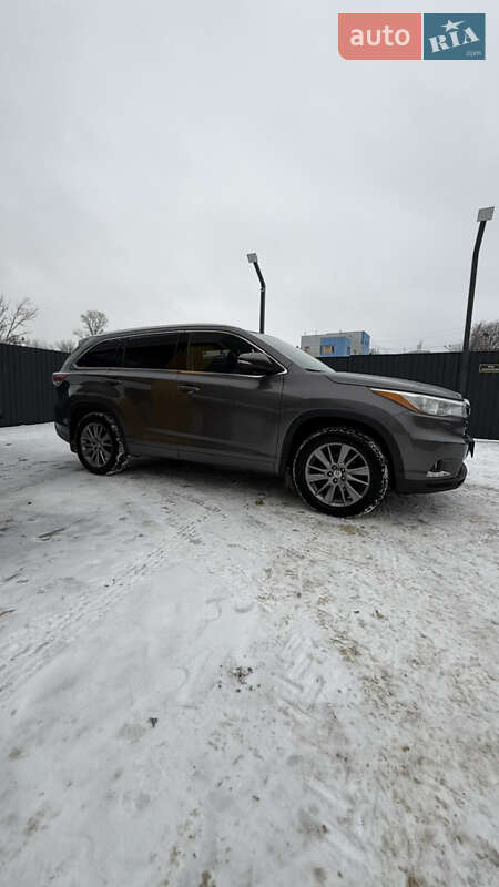 Позашляховик / Кросовер Toyota Highlander 2014 в Харкові фото 3 Позашляховик / Кросовер Toyota Highlander 2014 в Харкові