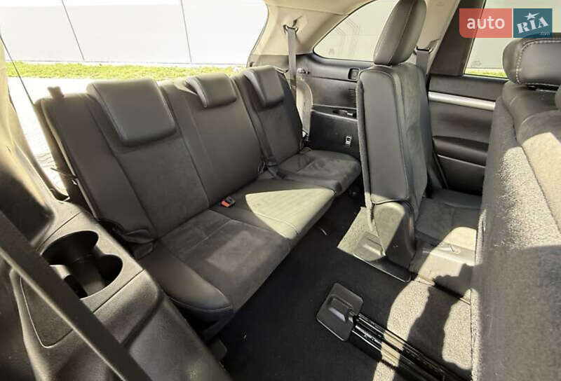 Позашляховик / Кросовер Toyota Highlander 2016 в Івано-Франківську