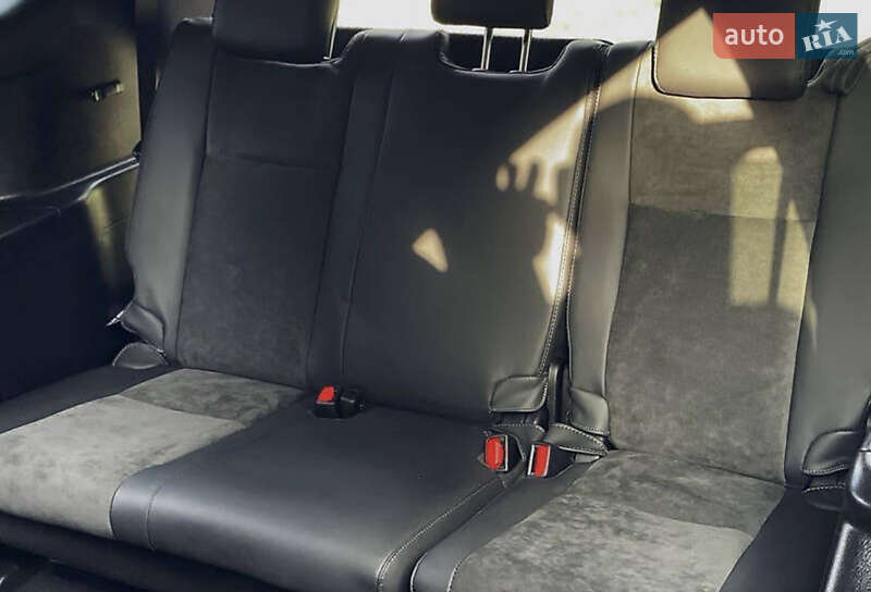 Позашляховик / Кросовер Toyota Highlander 2016 в Івано-Франківську