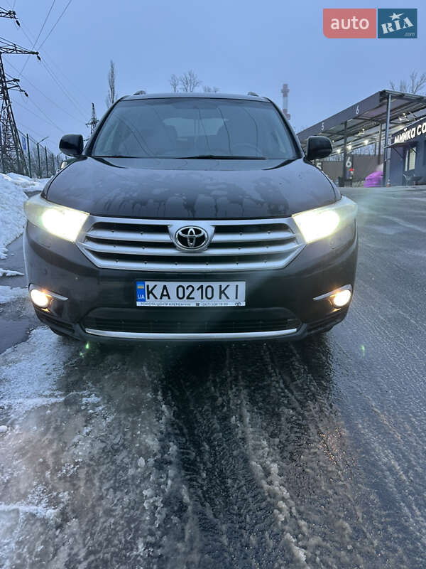 Внедорожник / Кроссовер Toyota Highlander 2011 в Киеве фото 2 Внедорожник / Кроссовер Toyota Highlander 2011 в Киеве