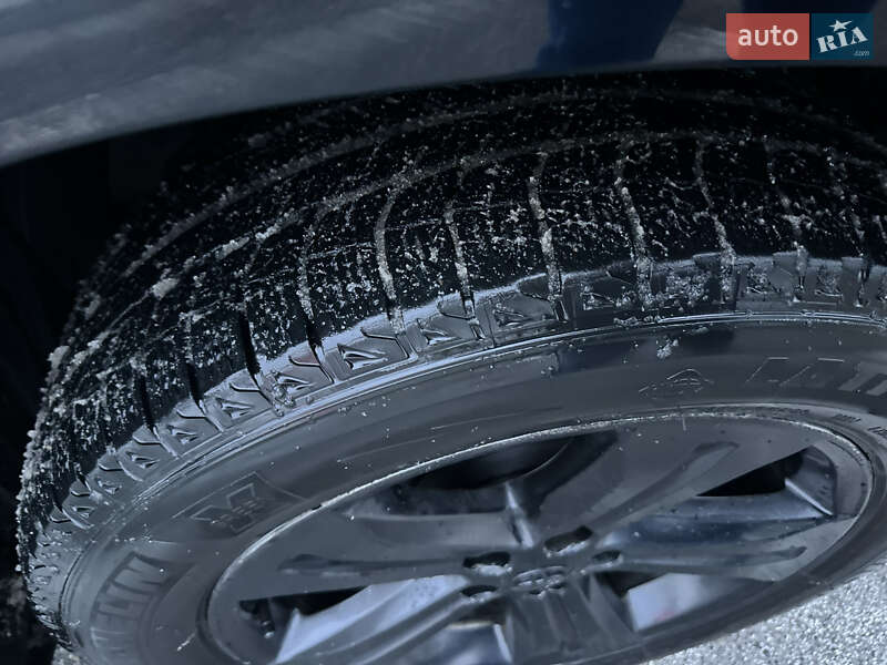 Внедорожник / Кроссовер Toyota Highlander 2011 в Киеве фото 12 Внедорожник / Кроссовер Toyota Highlander 2011 в Киеве