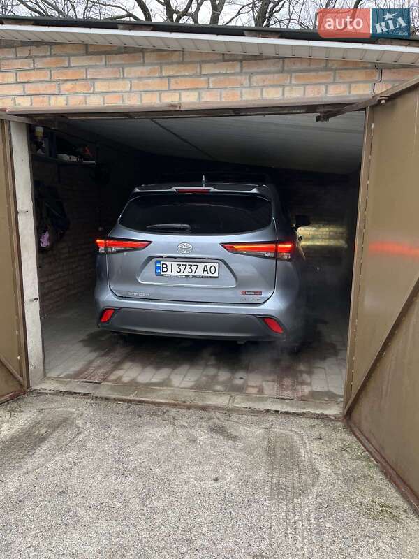 Позашляховик / Кросовер Toyota Highlander 2020 в Шишаках