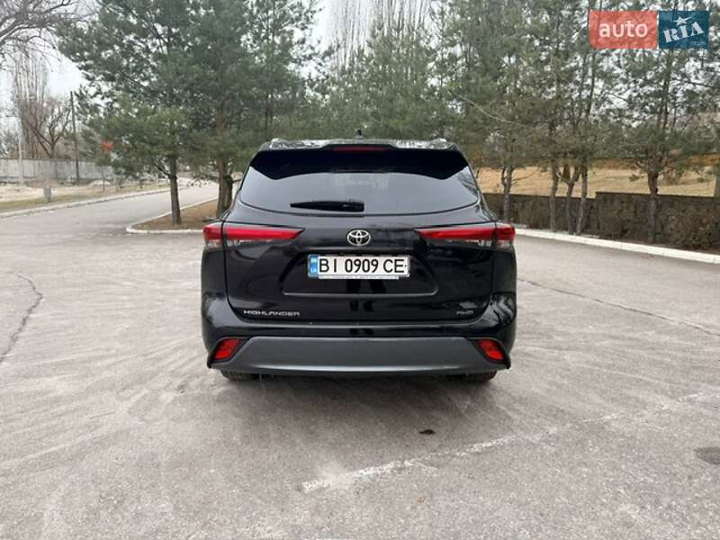 Внедорожник / Кроссовер Toyota Highlander 2021 в Кременчуге фото 2 Внедорожник / Кроссовер Toyota Highlander 2021 в Кременчуге