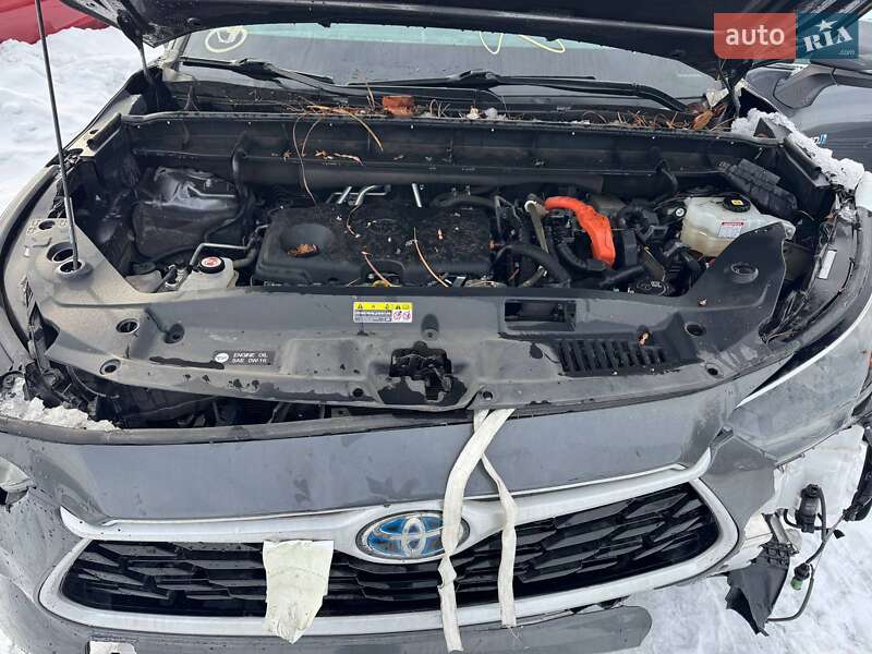 Позашляховик / Кросовер Toyota Highlander 2020 в Львові