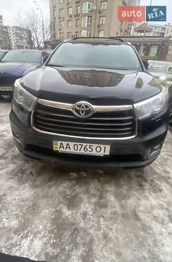 Внедорожник / Кроссовер Toyota Highlander 2014 в Киеве