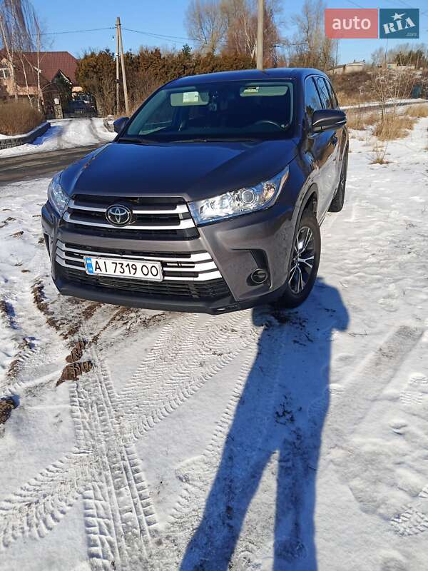 Позашляховик / Кросовер Toyota Highlander 2017 в Києві
