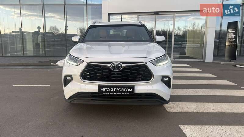 Позашляховик / Кросовер Toyota Highlander 2022 в Києві