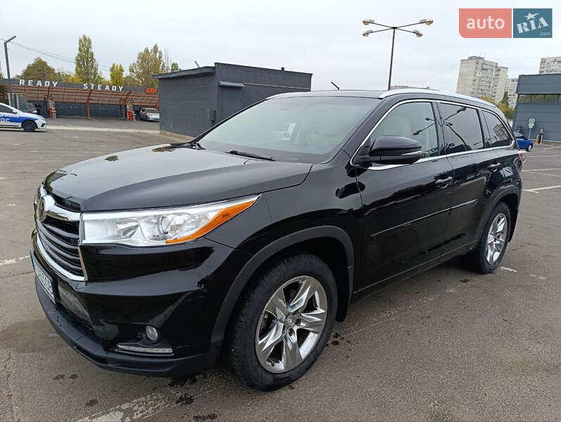Внедорожник / Кроссовер Toyota Highlander 2015 в Харькове