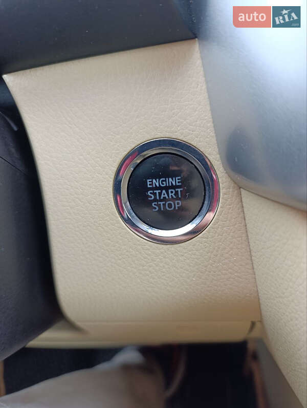 Внедорожник / Кроссовер Toyota Highlander 2015 в Харькове