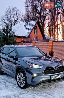 Позашляховик / Кросовер Toyota Highlander 2021 в Києві