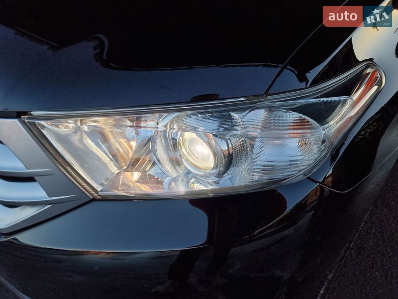 Внедорожник / Кроссовер Toyota Highlander 2013 в Виннице