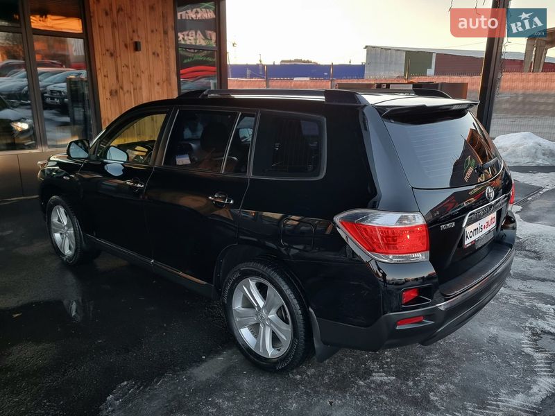 Внедорожник / Кроссовер Toyota Highlander 2013 в Виннице