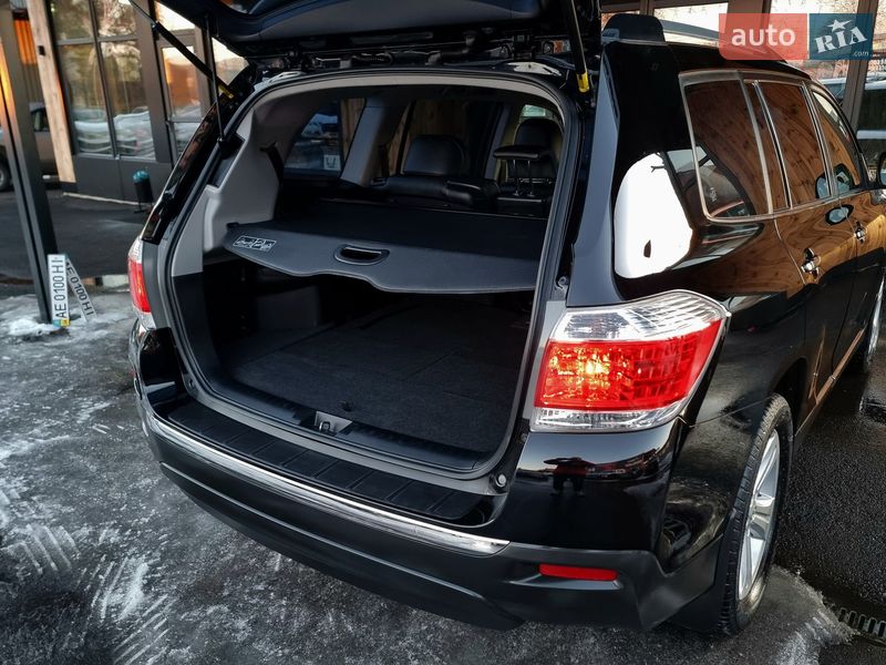 Внедорожник / Кроссовер Toyota Highlander 2013 в Виннице