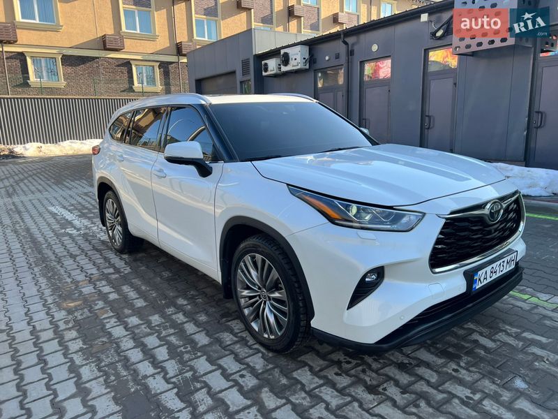Внедорожник / Кроссовер Toyota Highlander 2020 в Киеве
