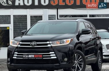 Внедорожник / Кроссовер Toyota Highlander 2019 в Харькове
