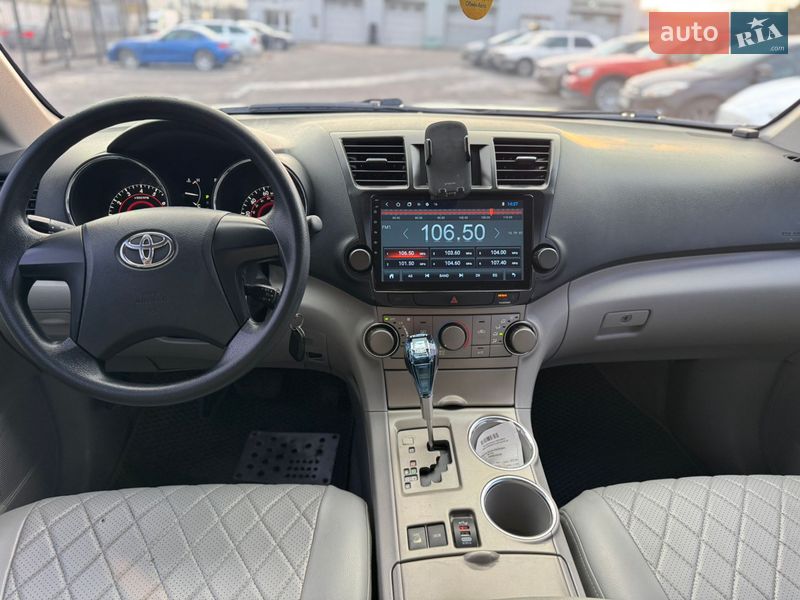 Позашляховик / Кросовер Toyota Highlander 2008 в Києві