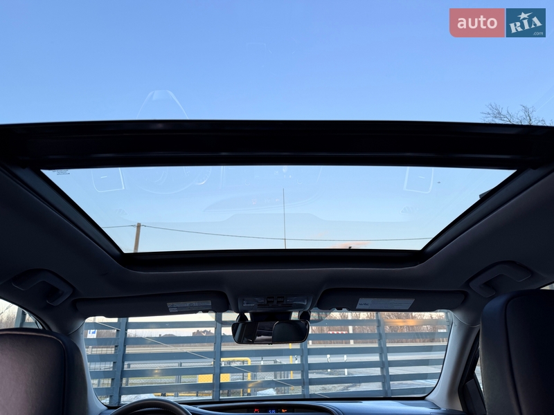 Внедорожник / Кроссовер Toyota Highlander 2018 в Ровно