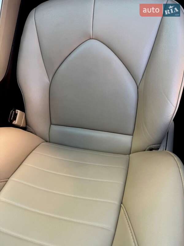 Позашляховик / Кросовер Toyota Highlander 2020 в Хмельницькому