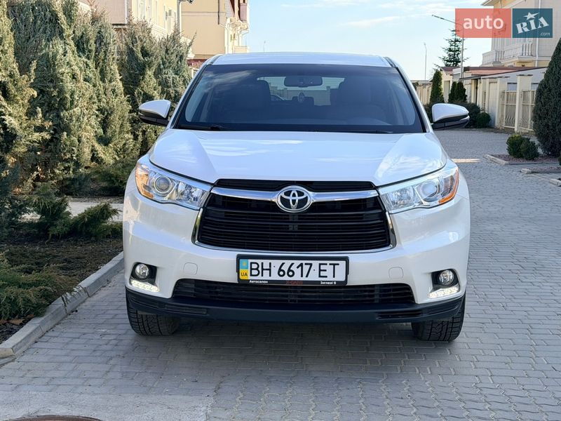 Внедорожник / Кроссовер Toyota Highlander 2014 в Одессе