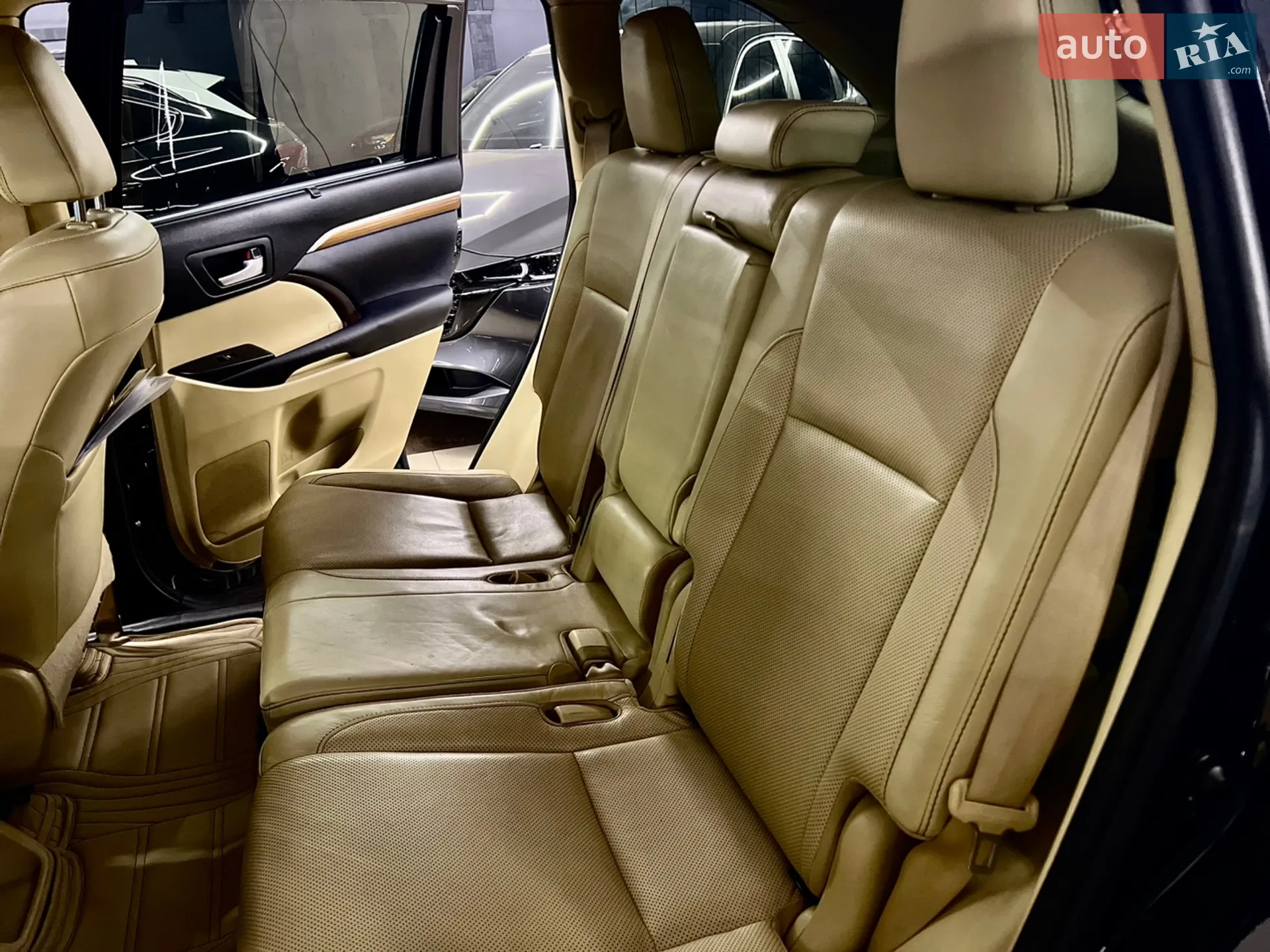 2017 Toyota Highlander - мініатюра 18