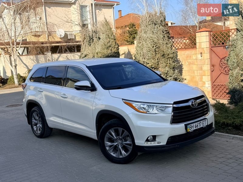 Внедорожник / Кроссовер Toyota Highlander 2014 в Одессе