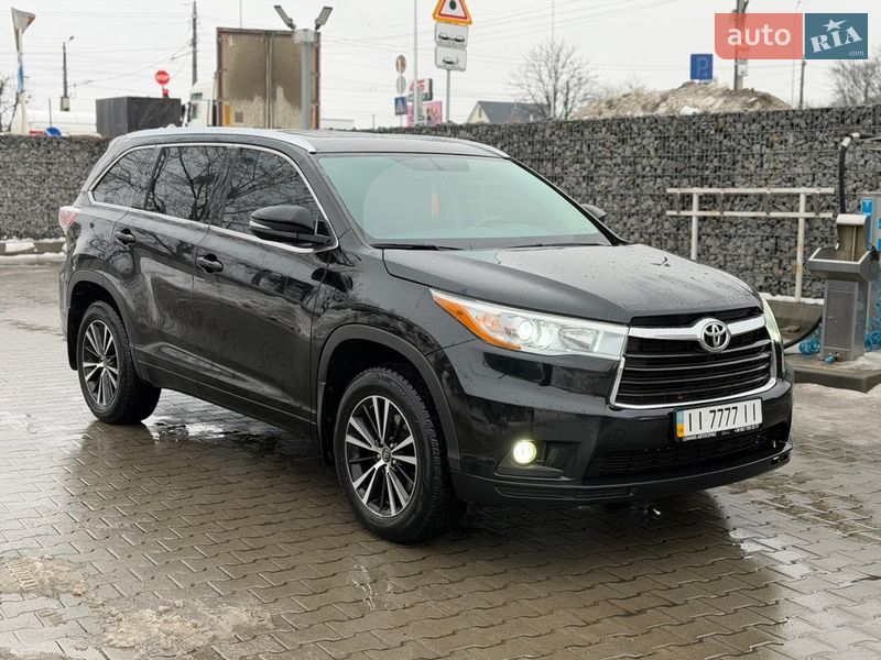 Внедорожник / Кроссовер Toyota Highlander 2016 в Житомире