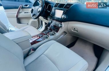 Внедорожник / Кроссовер Toyota Highlander 2012 в Кропивницком