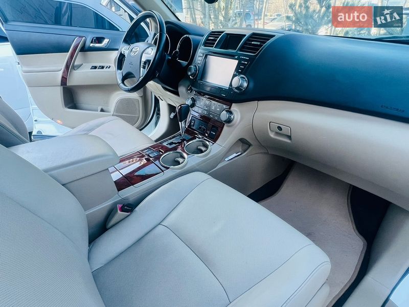 Toyota Highlander 2012